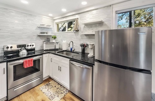 Charleston Apartment | 2-Bedroom Apartment near Folly Beach & Downtown
