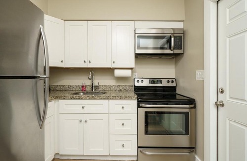 Pompano Beach Apartment | 2 Bedroom Apartment - Perfect for Long Term Stays