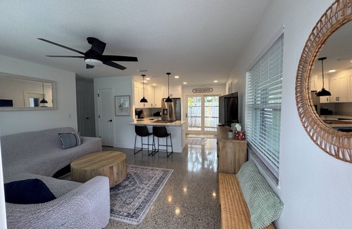 Sunset Beach House | 2 Bedroom Bungalow just steps from Sunset Beach in Treasure Island