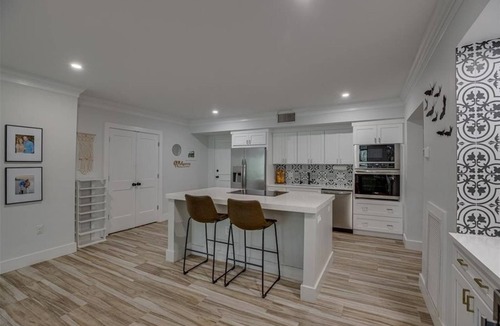Indian River Shores Condo | 2 Bedroom Condo 431240 by Houzlet