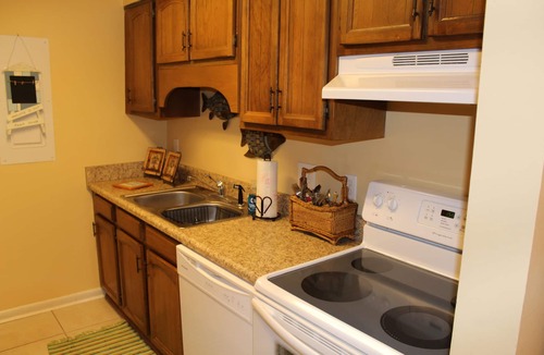 Fernandina Beach Condo | 2 Bedroom Condo 2 Blocks from Beach