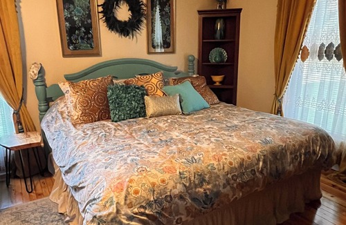 Shelby House | 2-bedroom farmhouse in tranquil Shelby with cozy charm