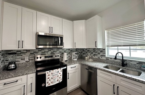 Pine Ridge House | 2-bedroom house in wonderful Citrus Springs with WiFi, AC
