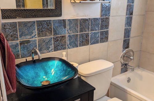 Disston Heights House | 2-bedroom house in brilliant St. Petersburg with WiFi, AC