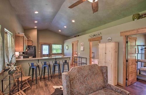 Milton House | 2 Bedrooms, Sleeps 4 with Horse Stalls!