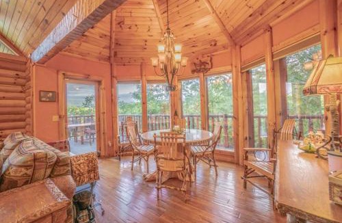 Dandridge Apartment | 2 HOMES on Douglas Lake - Smoke Rise Lodge & Barn