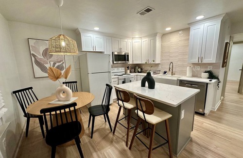 East Ocean View Apartment | 2 king beds -2nd fl walk 2 beach apt3
