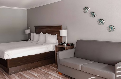 Vero Beach Hotel | 2 King Standard Rooms | Vero Beach Inn and Suites | Free Coffee and Tea