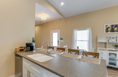 Steinhatchee Cottage | ~ 2 Mi to Boat Ramp: Steinhatchee River Cottage