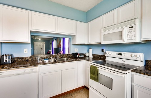 Wesley Chapel South House | 2 Mi to Epperson Lagoon: Home w/Private Yard