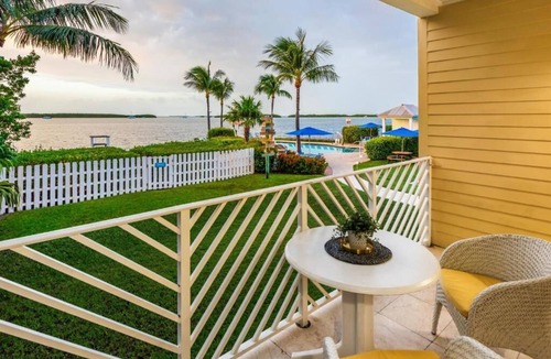 Islamorada Villa | 2 Relaxing Bayfront Villa w/Private Patio | Scenic Bayside Resort