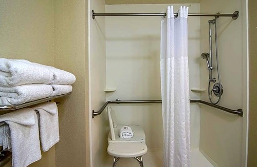 North Myrtle Beach Hotel | 2-Star Hotel ∙ Baymont by Wyndham North Myrtle Beach