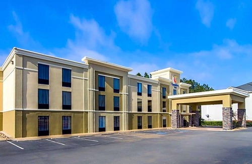 Acworth Hotel | 2-Star Hotel ∙ Comfort Inn