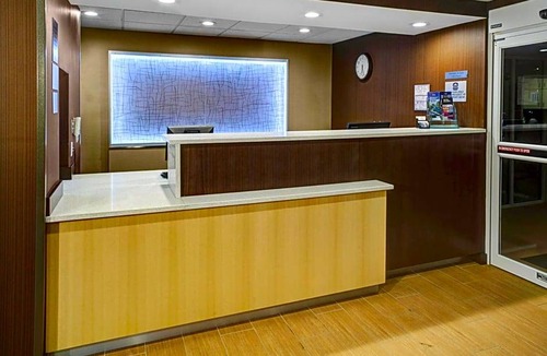 Suwanee Hotel | 2-Star Hotel ∙ Fairfield Inn and Suites by Marriott Atlanta Suwanee