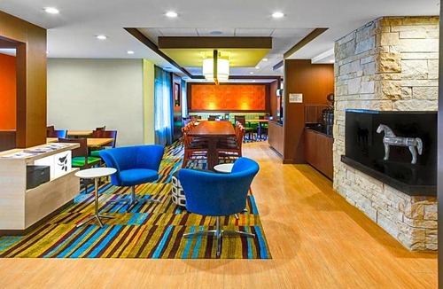 Suwanee Hotel | 2-Star Hotel ∙ Fairfield Inn and Suites by Marriott Atlanta Suwanee