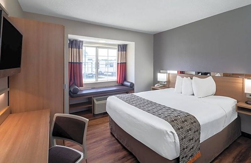 Pooler Hotel | 2-Star Hotel ∙ Microtel Inn & Suites by Wyndham Savannah/Pooler