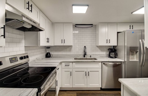 DeLand House | 2-Story 3/2.5 Townhome in the heart of Downtown Deland