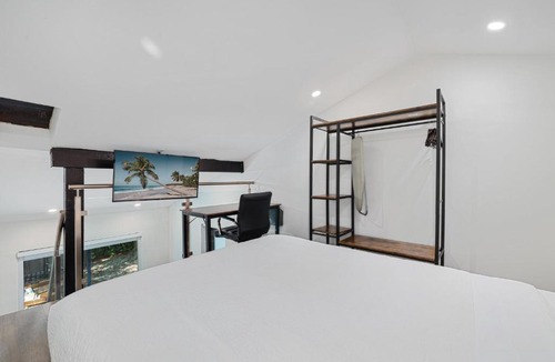 Northeast Miami Apartment | 2 Story Studio - 1
