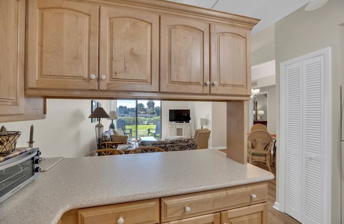 Central Beach Condo | 2025 Discounts! Lovely and Updated Unit Steps from the Ocean and Heated Pool