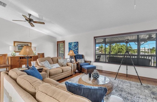 Venetian Shores House | 204 m² House ∙ 3 bedrooms ∙ 8 guests