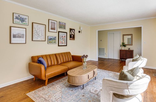 Huntsville House | 204 m² House ∙ 4 bedrooms ∙ 9 guests