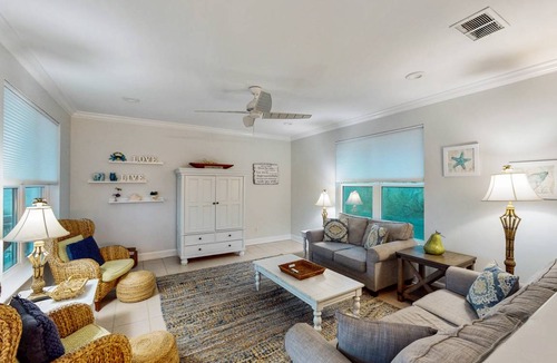 East End House | 206 m² House ∙ 3 bedrooms ∙ 12 guests