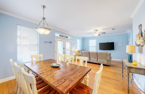 Villages of Crystal Beach House | 209 m² House ∙ 4 bedrooms ∙ 12 guests