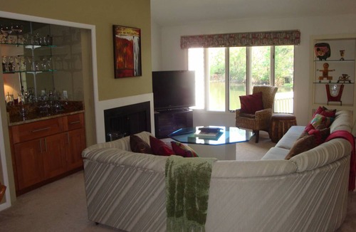 Palm Valley Condo | 210 m² Condo ∙ 3 bedrooms ∙ 6 guests
