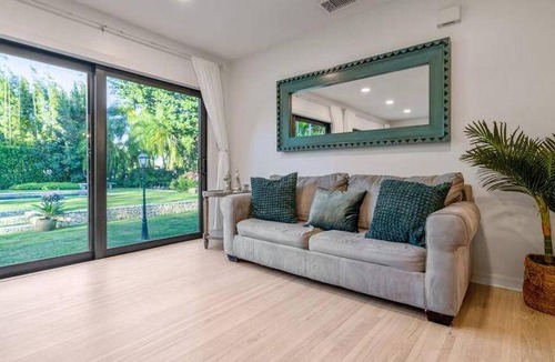 Homestead House | 214 m² House ∙ 4 bedrooms ∙ 10 guests