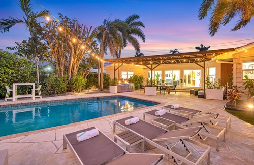17th Street Causeway House | 218 m² House ∙ 4 bedrooms ∙ 12 guests