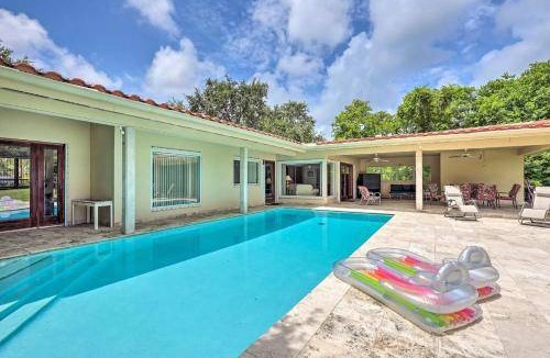 Pinecrest House | 223 m² House ∙ 3 bedrooms ∙ 8 guests
