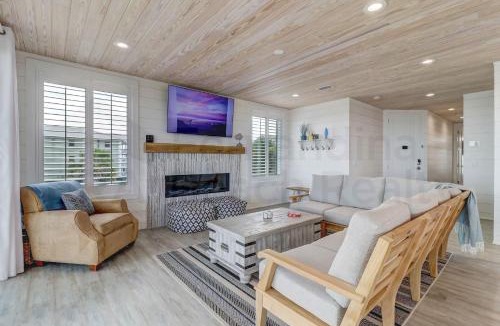 Ocean Cay House | 226 South Fletcher 2nd Floor