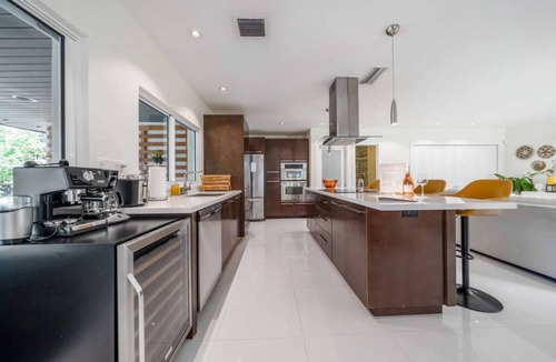 Glenvar Heights House | 233 m² House ∙ 4 bedrooms ∙ 8 guests