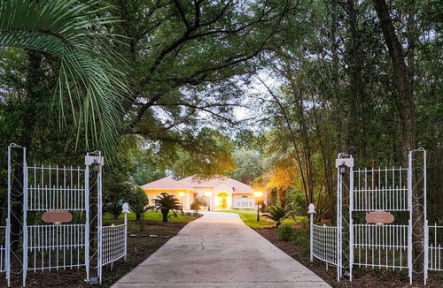 Dunnellon Villa | 241 m² Villa ∙ 3 bedrooms ∙ 6 guests
