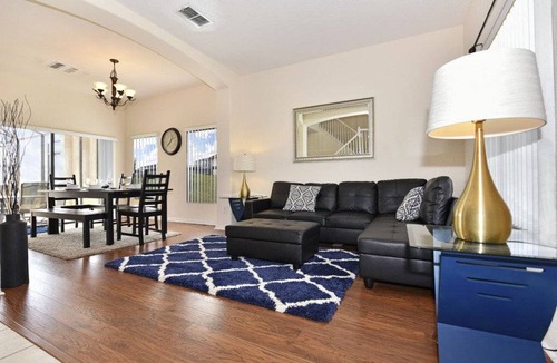 Four Corners House | 246 m² House ∙ 5 bedrooms ∙ 10 guests