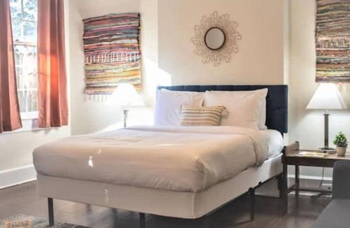 Montgomery House | 247 m² House ∙ 1 bedroom ∙ 14 guests
