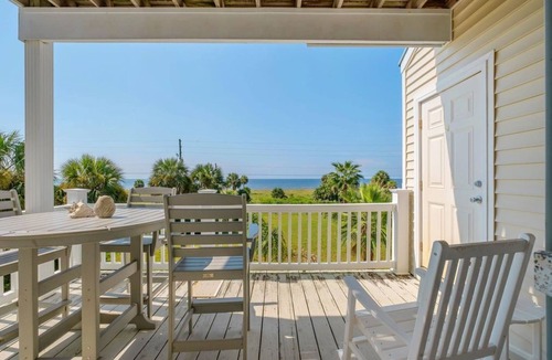 Alligator Point House | 25% off for November thru February. 4 porches with panoramic views