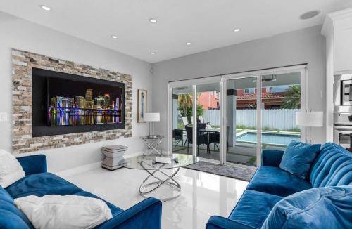 Ludlam House | 255 m² House ∙ 4 bedrooms ∙ 11 guests