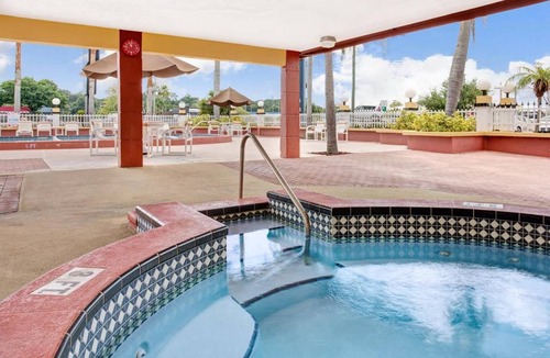 Clearwater Hotel | 27 m² Hotel ∙ 127 guests