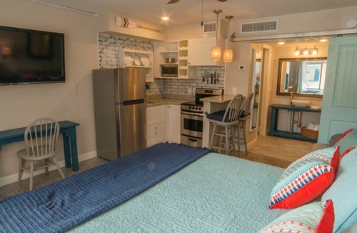 Redington Shores Condo | 27 m² Condo ∙ 1 bedroom ∙ 2 guests