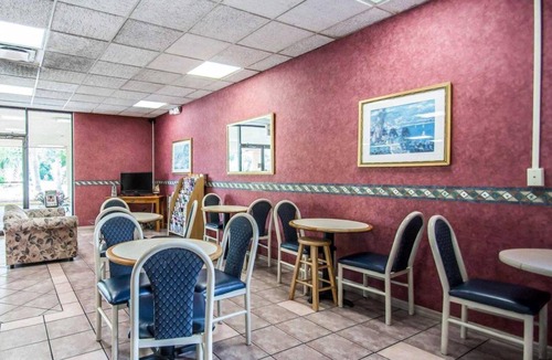 Elkton Hotel | 275 m² Hotel ∙ 127 guests