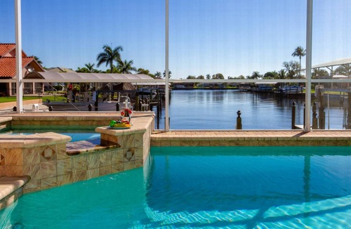 Caloosahatchee Villa | 288 m² Villa ∙ 4 bedrooms ∙ 10 guests
