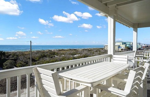 Seagrass House | 292 m² House ∙ 4 bedrooms ∙ 14 guests