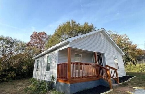 Greer House | 2BR 2B House Close to Downtown
