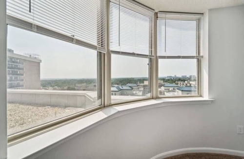 Ballston Apartment | 2BR Executive City Suite With Gym & Pool