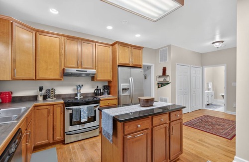 Luray House | 2BR home w/BBQ grill & backyard