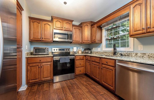 Mount Juliet House | 2BR Private Escape 30min to Nashville With Kitchen
