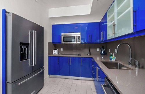 Barrier Island Condo | 2BR W Residence, Double LivingRoom,Brand New Sofas, Pool, Hot tub