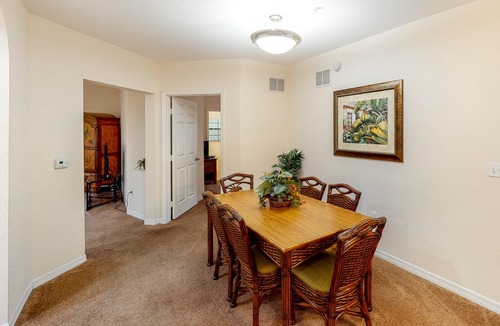 West Kissimmee Condo | 2nd floor condo w/ gym, shared pools, balcony, sauna, hot tub, near theme parks