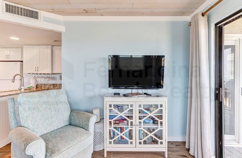 Fernandina Beach Condo | 2nd Floor, newly remodeled 2 Bed/2 Bath ocean front condo, sleeps 6.